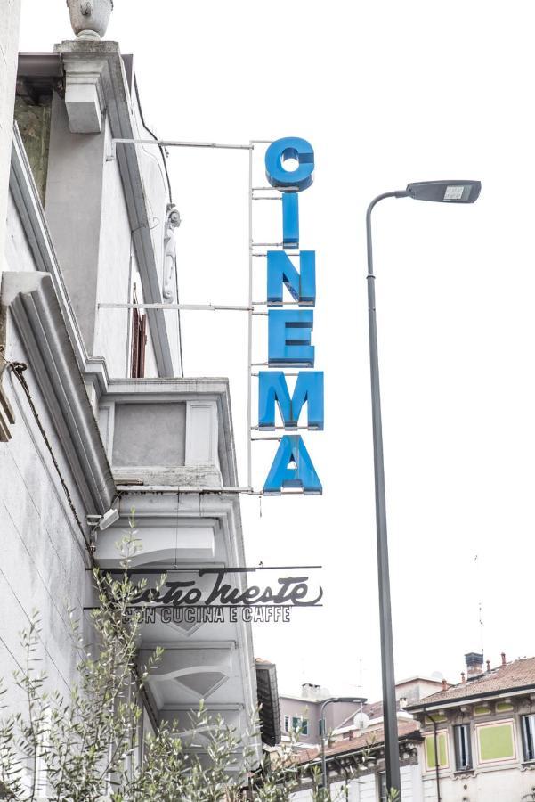 La Locanda Del Teatro Милан Экстерьер фото