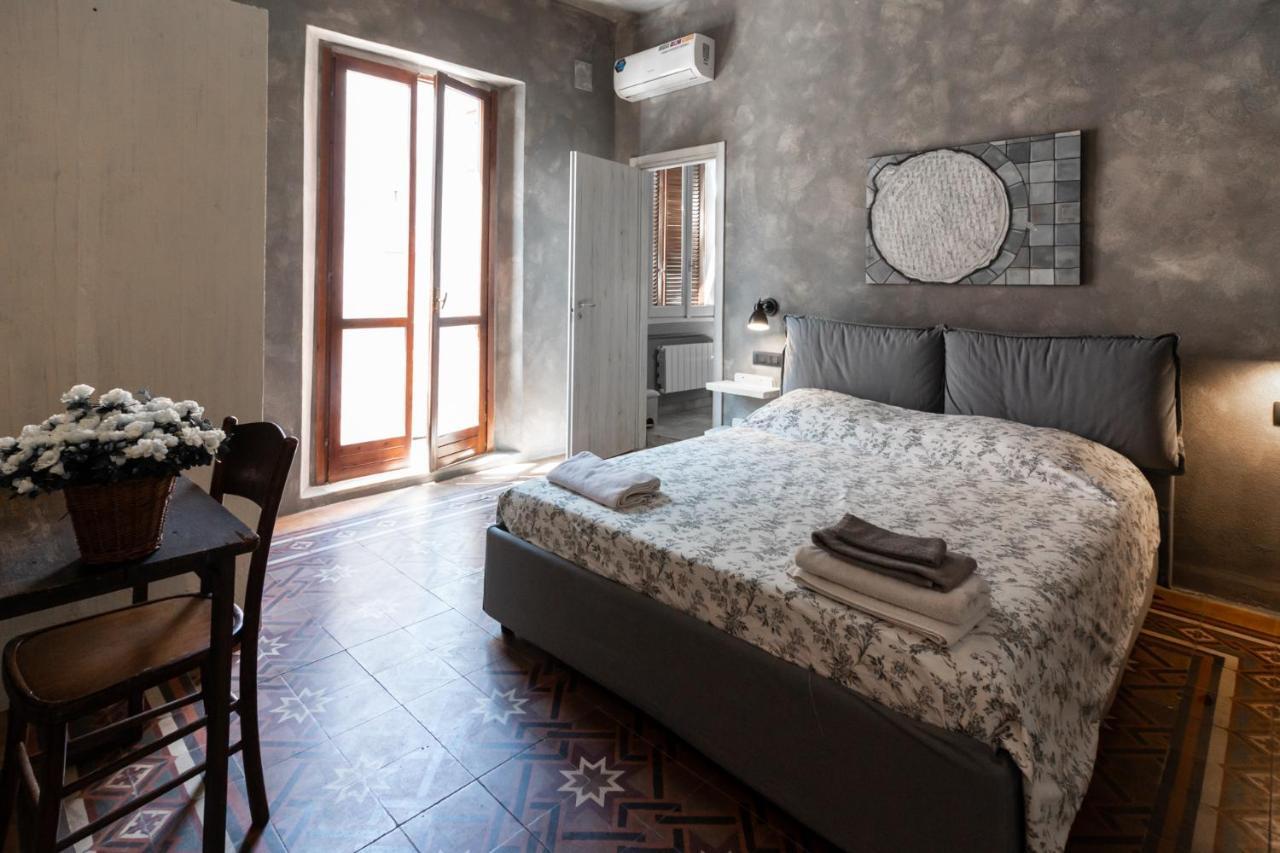 La Locanda Del Teatro Милан Экстерьер фото